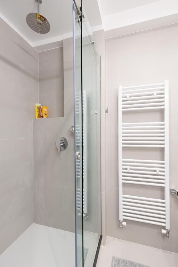Wonderful Central Athens 2 Bedroom 2 Bath Sleeps 8 Bagian luar foto